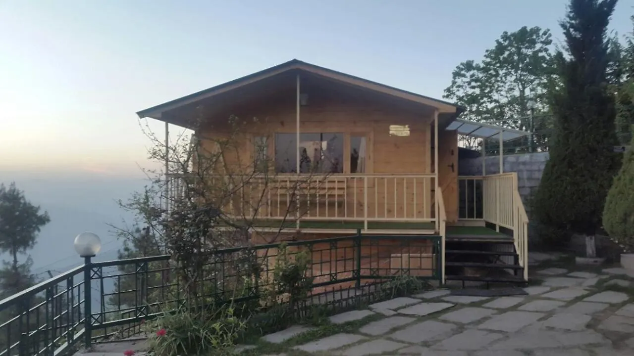 Snow King Retreat: Himalayan Views & Mountain Luxury Hotel Kufri