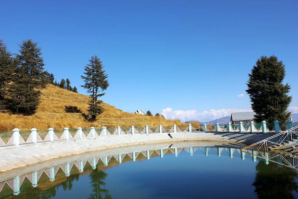 Snow King Retreat: Himalayan Views & Mountain Luxury Hotel Kufri