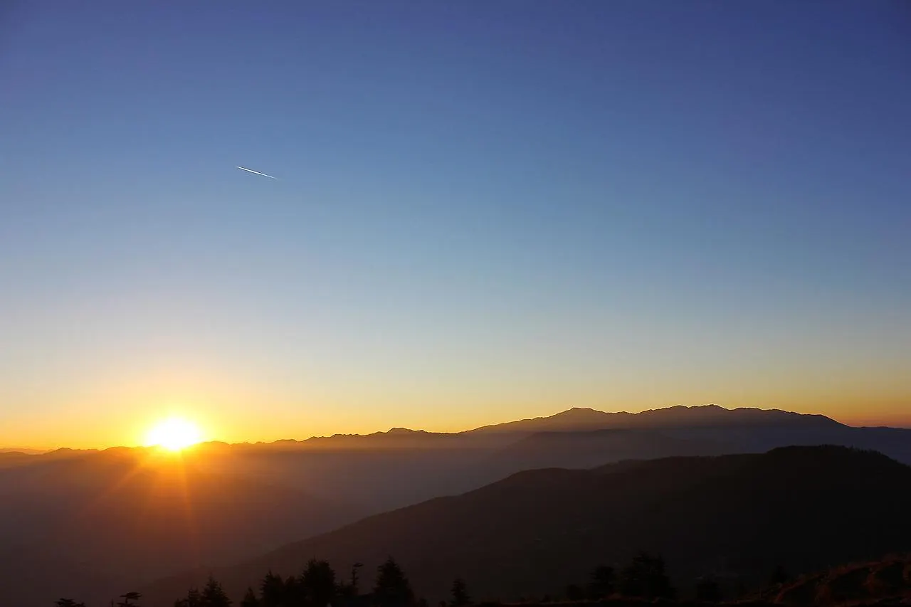 Snow King Retreat: Himalayan Views & Mountain Luxury Hotel Kufri 4*,
