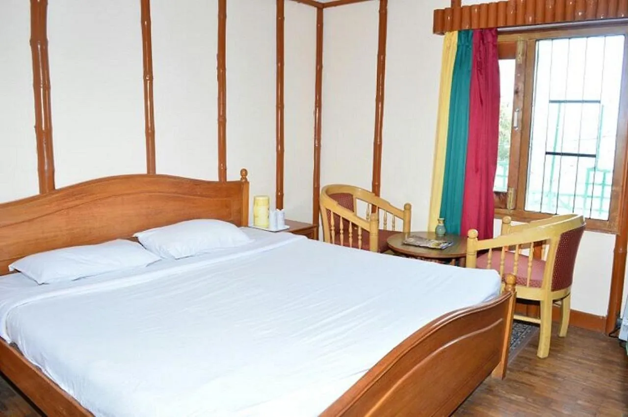 ****  Snow King Retreat: Himalayan Views & Mountain Luxury Hotel Kufri India